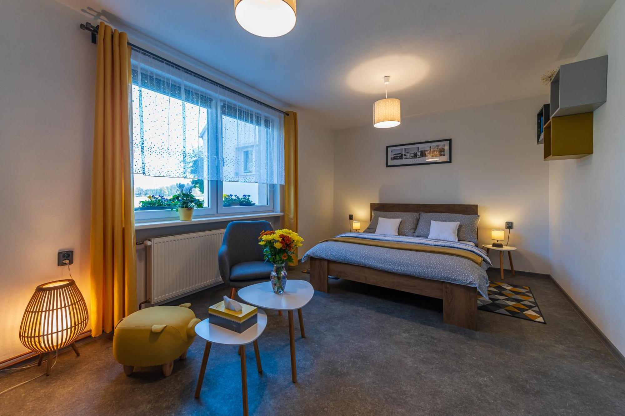 Komarice Ubytovani Na Samote - Apartman U Tesaru מראה חיצוני תמונה